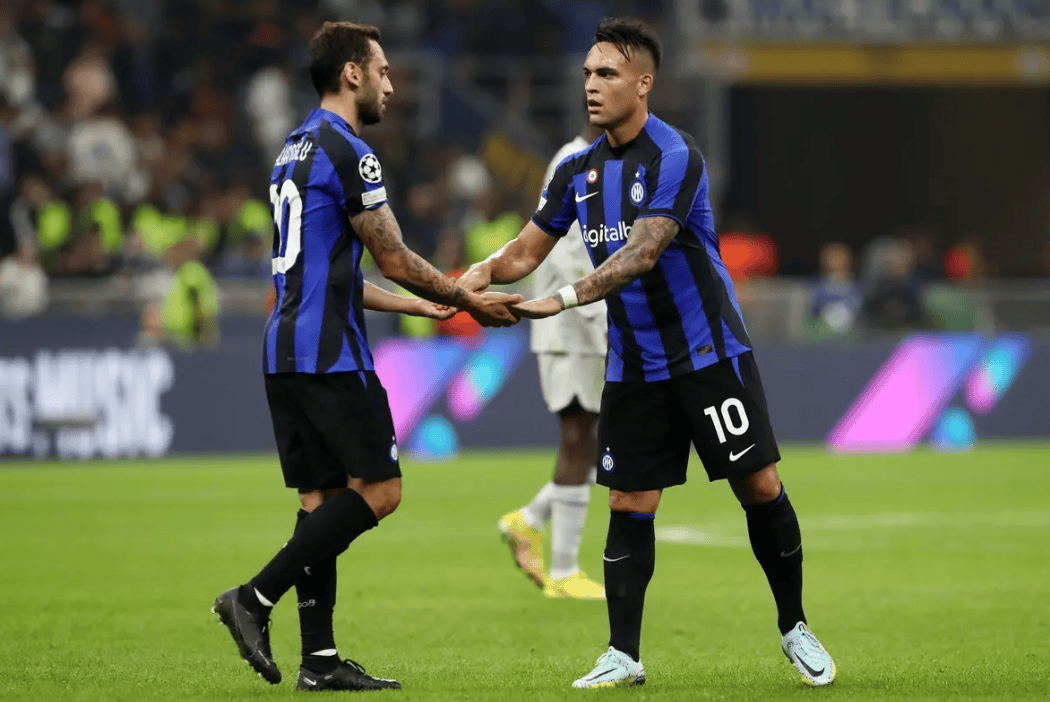 记者：蒋光太、莱昂纳多等人因伤缺阵，首发阵容多人带伤坚持（记者：蒋光太、莱昂纳多等伤停，首发多名球员带伤出战）