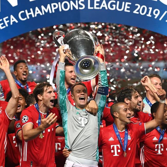 记者：尤文、国米等意甲俱乐部考察热那亚中场马利诺夫斯基（记者称尤文、国米等多支意甲球队正在考察热那亚中场马利诺夫斯基）