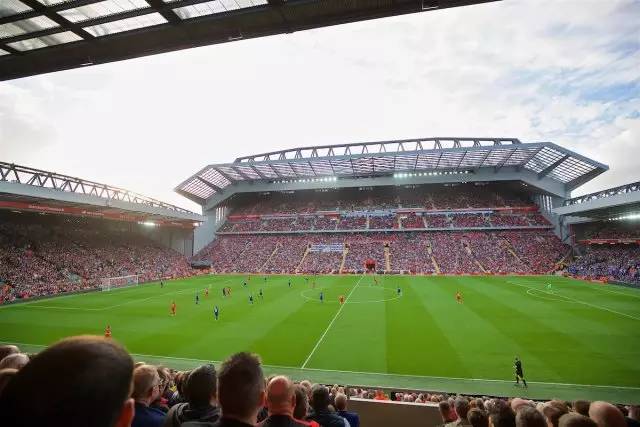 基米希谈阿方索复出：他这段时间很艰难，但总是带来积极能量（基米希：阿方索复出之路艰辛，但他始终带来正能量）